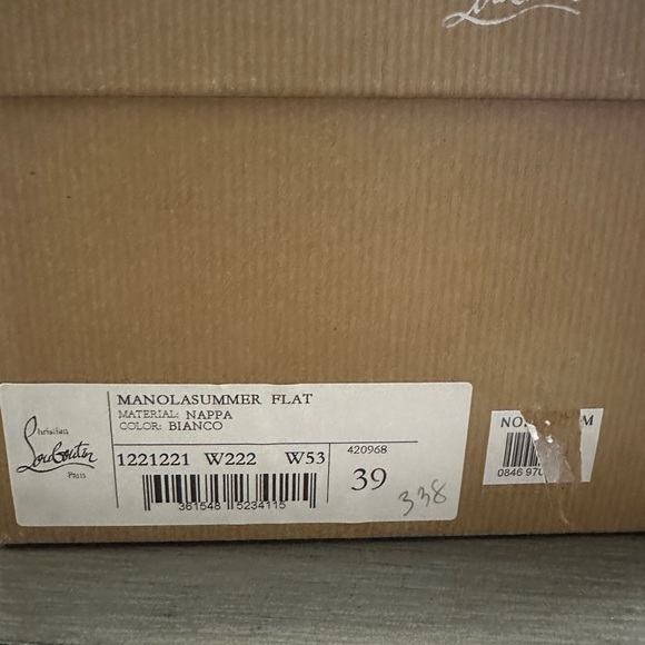 Christian Louboutin Manolasummer FLAT SIZE 39 Brand New. Purchased at Nordstrom - Picture 8 of 8